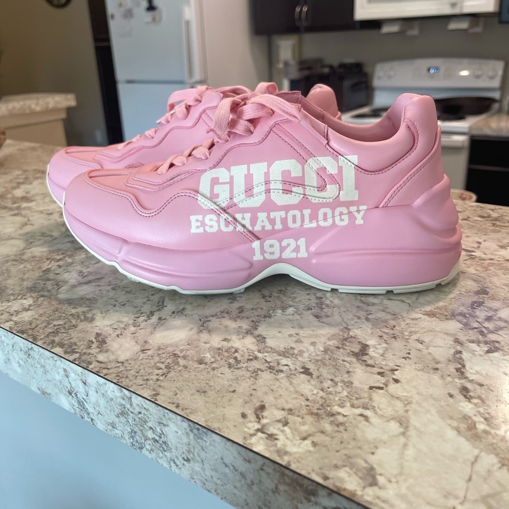 Rhyton 25 Low-top Sneakers In Pink 💕💕💕